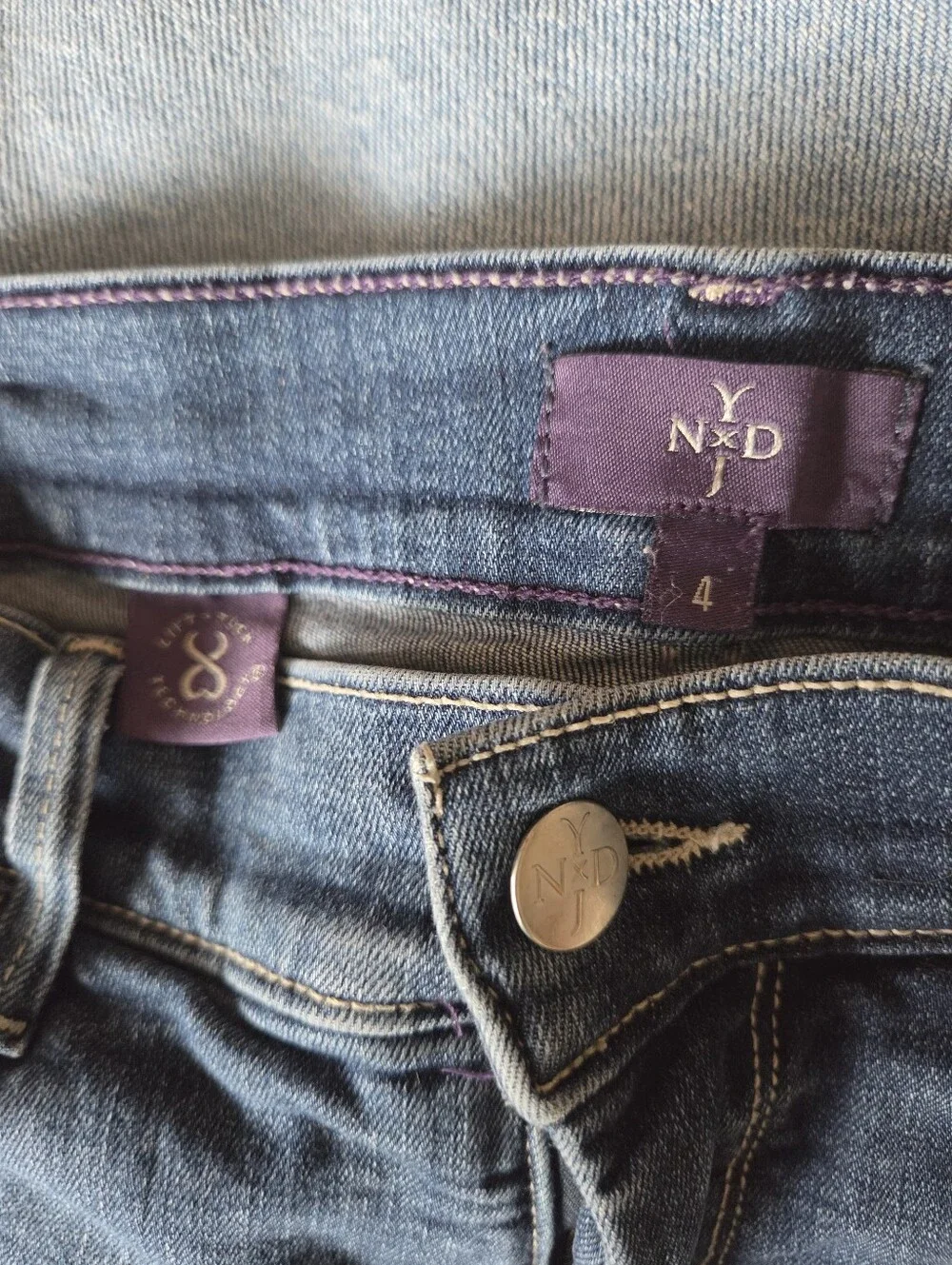 NYDJ ​stay beautifully